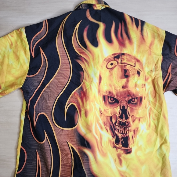 Vintage 90's Terminator 2 Shirt Rare Button Down T-shirt Universal Studios Retro - Picture 11 of 11